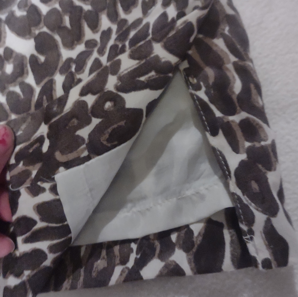 Loft plus size 16‎ leopard print mini skirt slit up the bottom - Picture 2 of 7